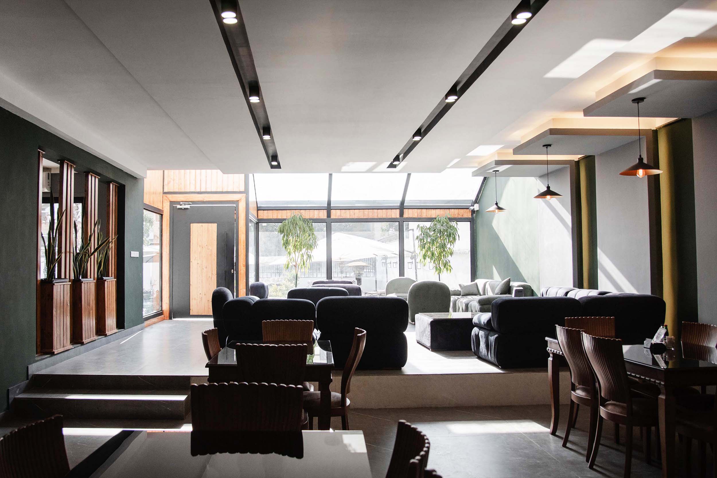 طراحی و اجرای کافه رستوران مایا